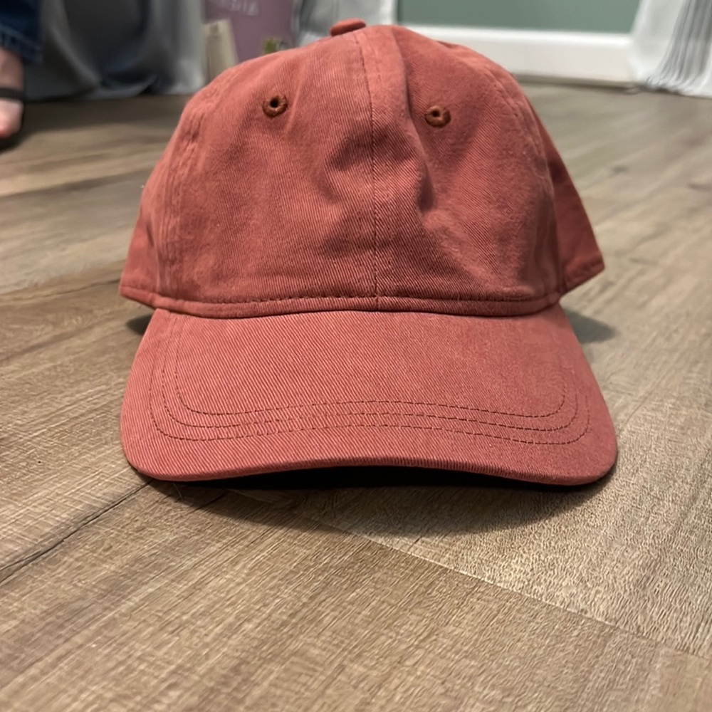 Maroon hat